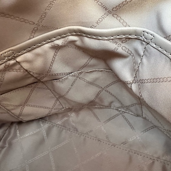 EUC Michael Kors Snakeskin Purse bundle - Picture 13 of 13